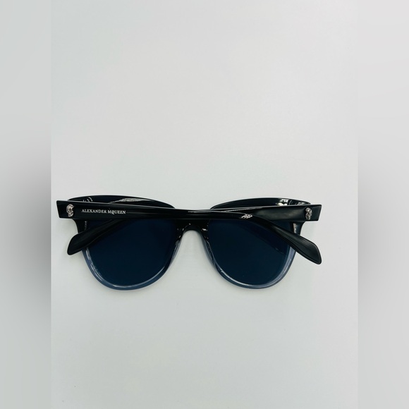 Alexander McQueen 53mm Cat Eye Sunglasses NWOT - Picture 5 of 10